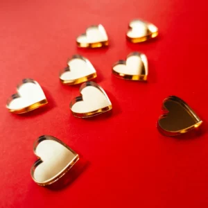 Ozdoby serca dekoracyjne złote lustro wycinane laserowo Dekoracje laserowe Ozdoby do dekoracji serca zestaw komplet 8 sztuk